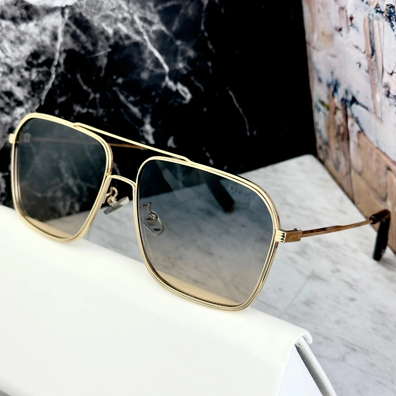 Dita DATA04