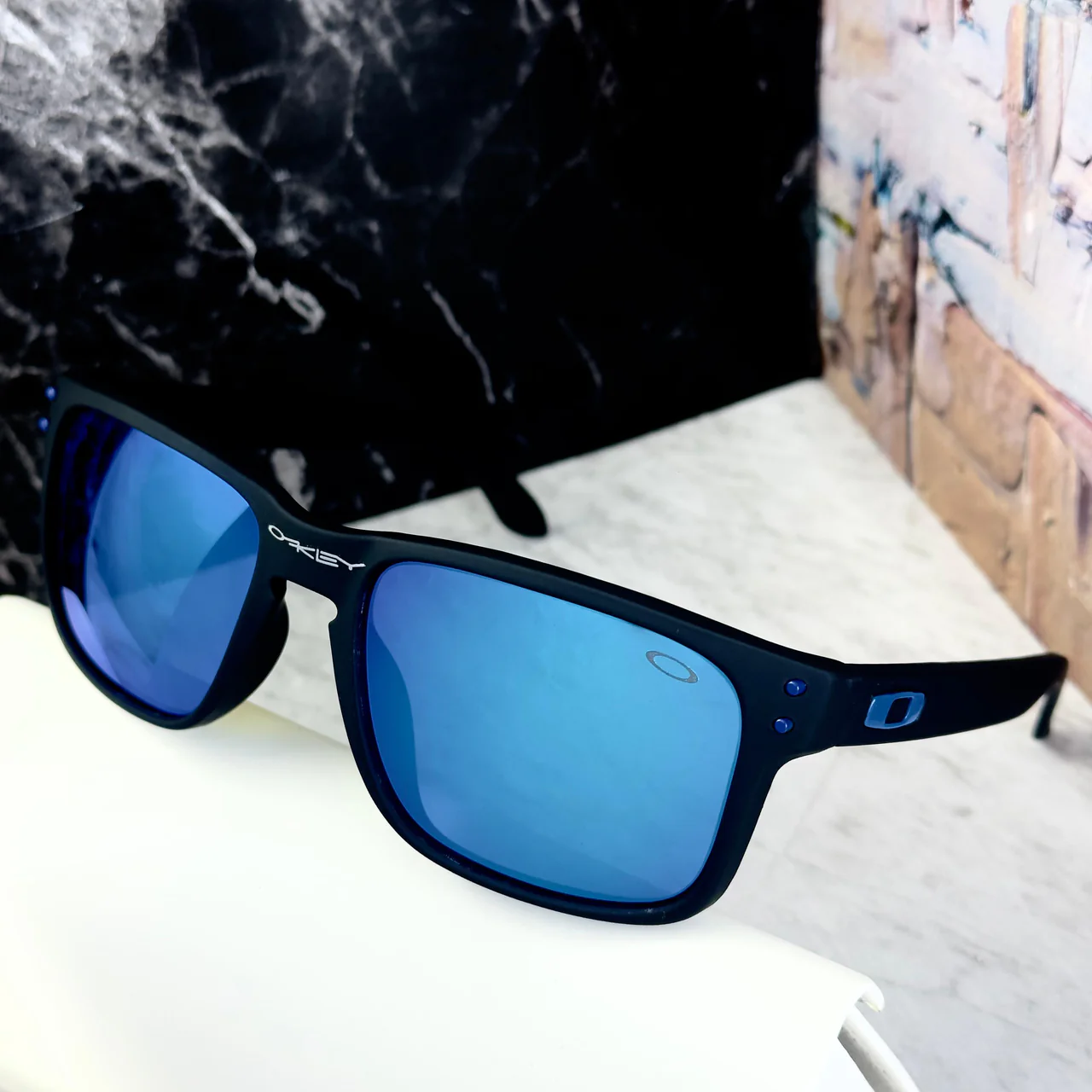Oakley OKEY2