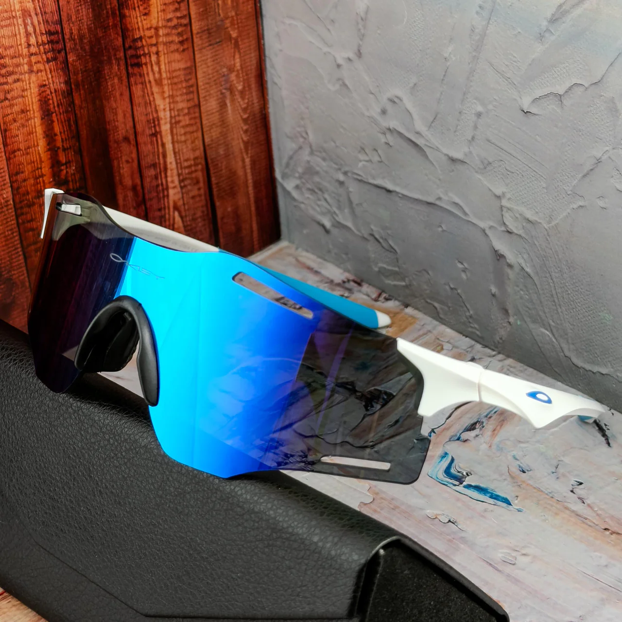 OAKLEY OPR02